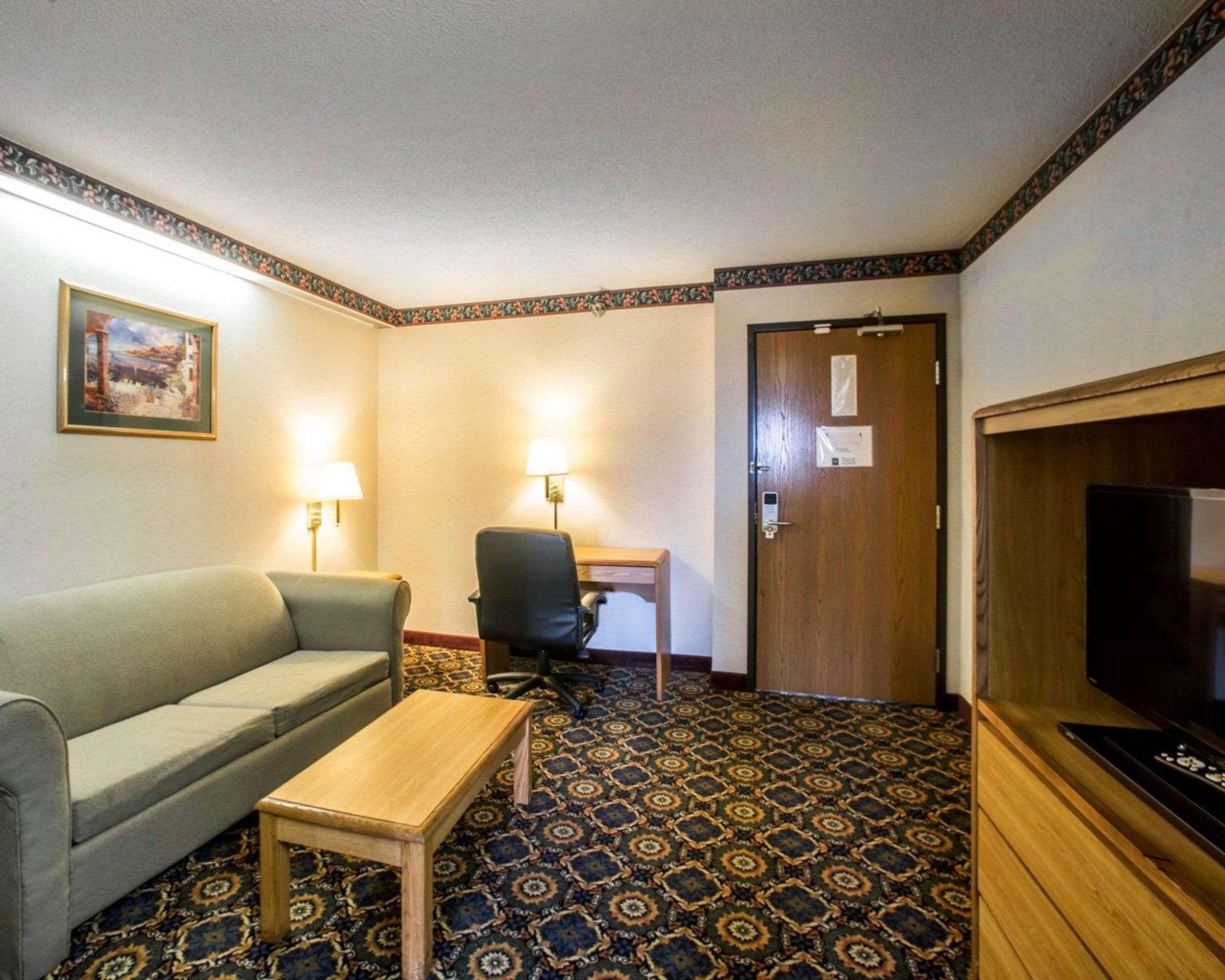 Quality Inn&Suites Caseyville - St. Louis Extérieur photo