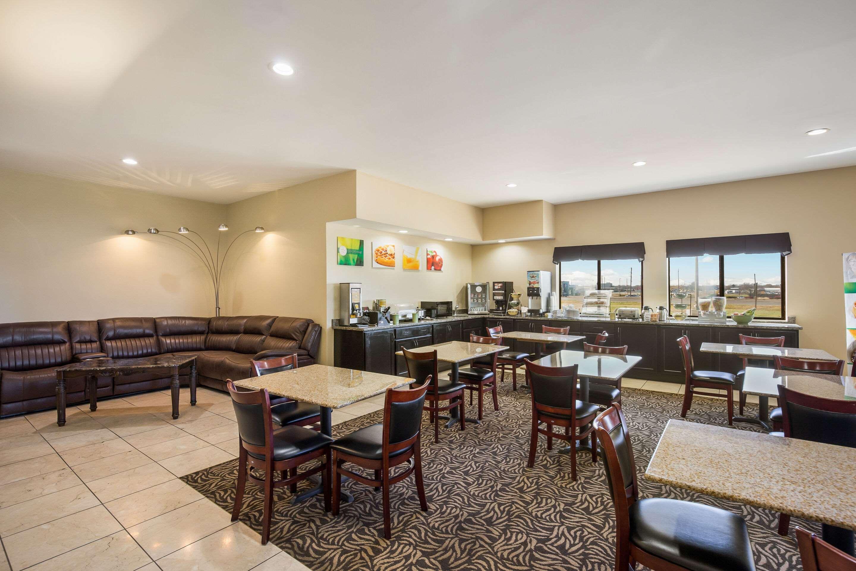 Quality Inn&Suites Caseyville - St. Louis Extérieur photo
